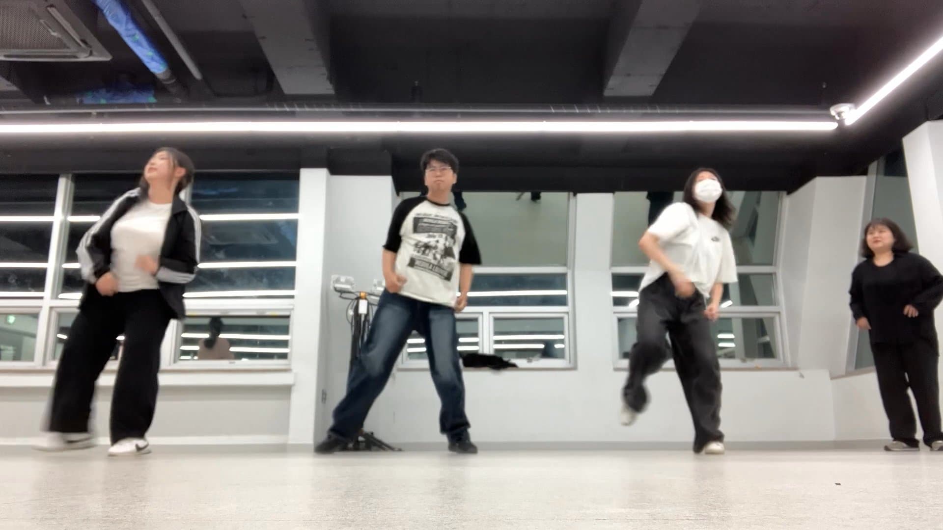 투어스 마음따라뛰는건멋지지않아
